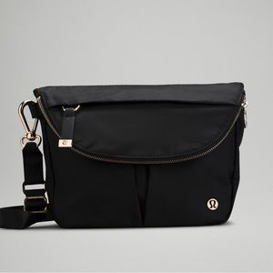 Lululemon All night festival bag